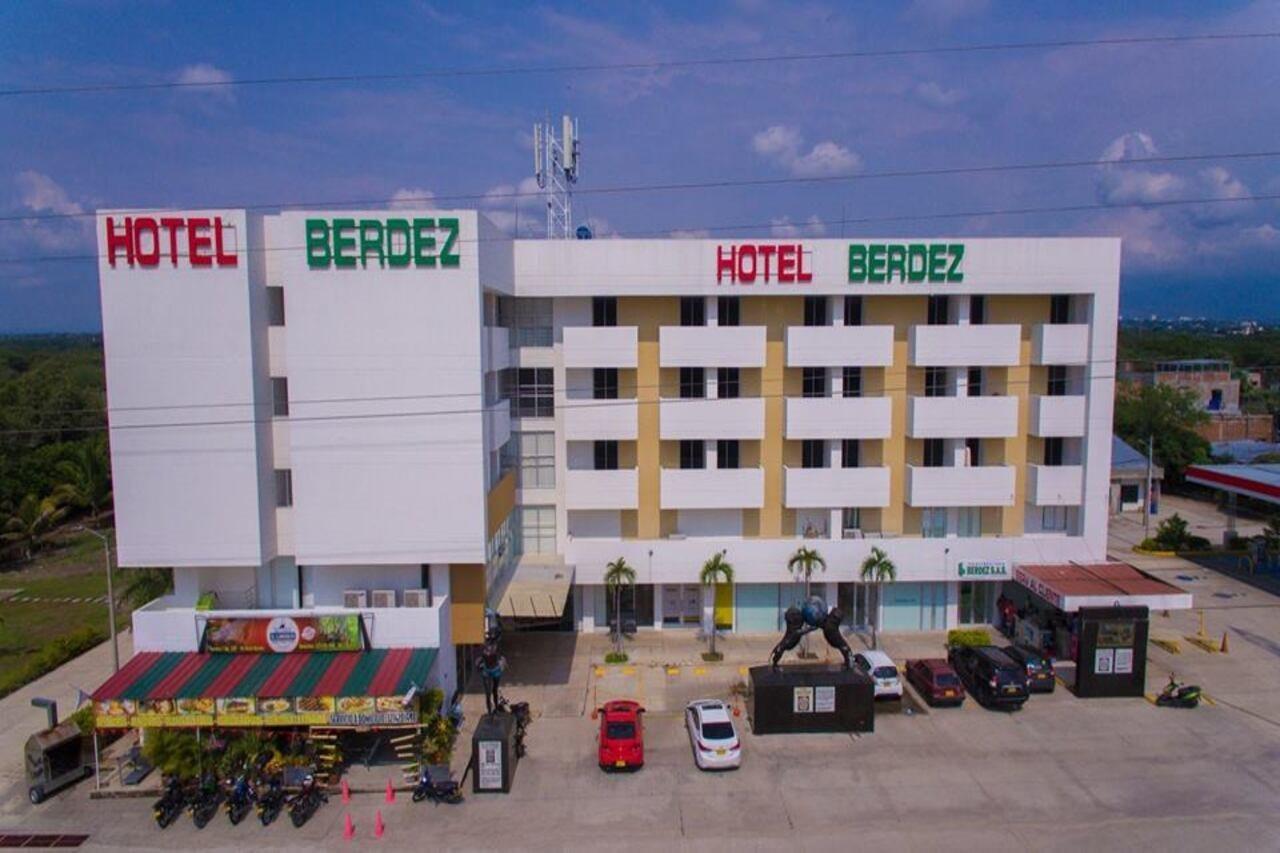 Hotel Berdez Neiva  Bagian luar foto