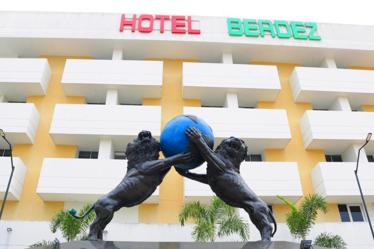 Hotel Berdez Neiva  Bagian luar foto