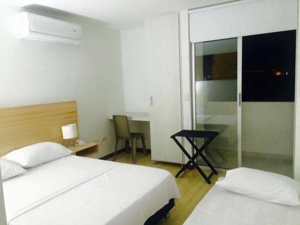 Hotel Berdez Neiva  Bagian luar foto